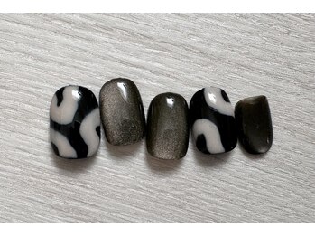 個性派ネイル・マグネットネイル