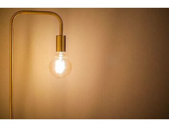 ヴェルーリヤビューティーデザイン(VeluriyaBeautyDesign)/温かな光に包まれる空間