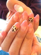 トータルサロン 白べぇーっ プラス/レオパードネイル