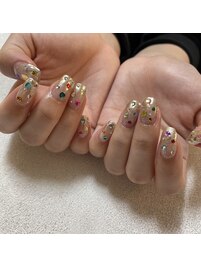 宝石ネイル