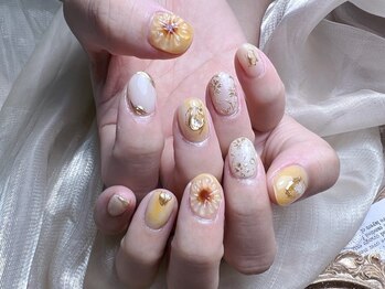 ミスユー(Miss U)/ひまわりネイル