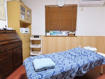 ワタナベ鍼灸接骨院/施術室