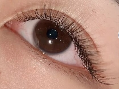 アイラッシュラボ イエロー(eyelash lab yellow)の写真