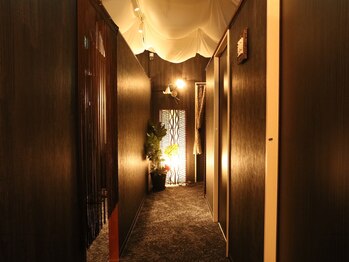 プラチナムアロマ 難波店(PLATINUM AROMA)/アプローチ