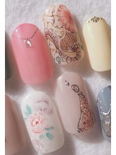 レインボーネイルズ(Rainbow nails)/手描きアート
