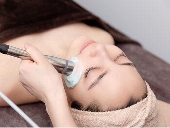 アルフォービューティ 難波店(ALU for beauty)の写真/最新韓国美容機器LDM＆贅沢水光アクア導入12000円→5500円