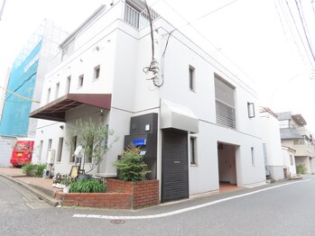 ブロウバー トウキョウ 乃木坂(brow bar tokyo)/【乃木坂駅】 3番出口　徒歩2分