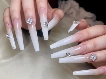 ネイルアヴァンス イオンモール和歌山店(Nail AVANCE．)の写真/スラっと伸びた指先が女性らしさを高める♪希望のデザインをもっと綺麗に仕上げるなら長さだしがオススメ☆
