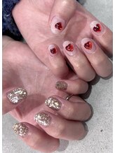 セリーンネイル(Serene Nail)/左右非対称ネイル