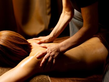 タイマッサプ～ケット 岩出店の写真/《完全個室/足浴付き》当店自慢のオイルマッサージで身体と心に深い癒しを♪