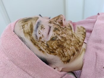 ユニクリア 佐賀(Uniclear)の写真/【大人気★ハーブピーリング】国産ヒト幹細胞＆植物幹細胞★美肌の鍵はターンオーバーにあり！シミ・ニキビ