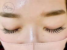 エスリリープラス(SLily+)/【マツエク/フラットラッシュ】