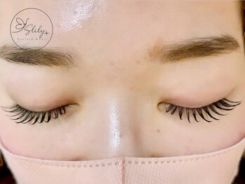 エスリリープラス(SLily+)/【マツエク/フラットラッシュ】