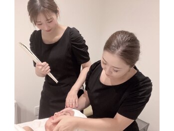 ディタ アンド ボーン(DITA&BORN)/施術の様子