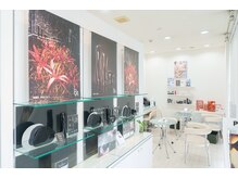 ポーラ ザ ビューティ 福岡東店(POLA THE BEAUTY)の雰囲気（私たちポーラビューティディレクターがご案内致します）