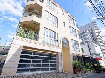 フェイシャルサロン アリイ(ALII)/サロンの建物です。