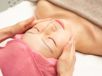 美顔アンドリラクゼーションルーム ソワン沙季/フェイシャル　(マッサージ風景)