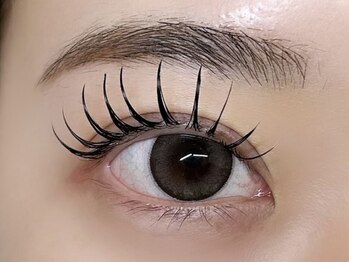 リアル(REAL)の写真/【話題の最新メニューができる◎】エクステのみでは叶わなかったぱっちりとしたお目元に♪マツエク×マツパ