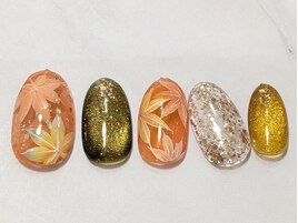 【初回オフ無料】紅葉ネイル