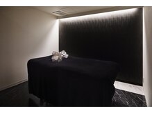 プレジール(Plaisir)の雰囲気（深部RFや再生系を行う清潔で静かな専用施術ルームです。）