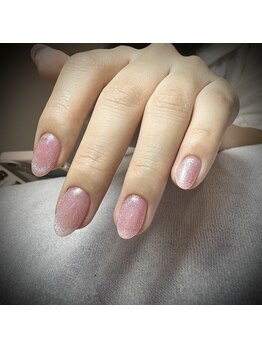 リサ(Risa)/自爪マグネットピンクネイル