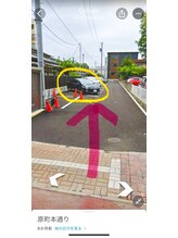 イリス(Iris)/大きい車は鋭角に停めて頂けます