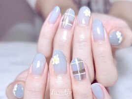 シンプルアートのseasonネイル