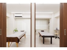 プレメ 人形町院(The Preme)の雰囲気（夜21時まで営業なのでお仕事帰りの方がとても多いです！）