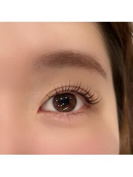 ネイルアンドアイラッシュ アヴィ(Nail and Eyelash A'vi)/ダメージレスまつげパーマ