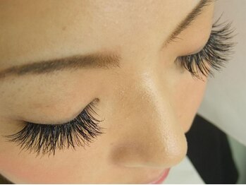 アキュート エ/ボリュームラッシュ