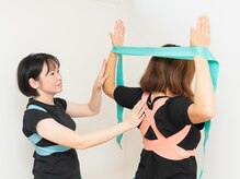 カイロプラクティック カーブ/肩甲骨/肩こり/姿勢/セルフケア