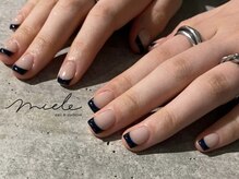 ミエレ(miele)/スクエア黒フレンチネイル