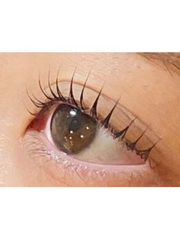 ナチュラル上品な目元にしたい