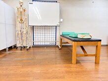 かすみが丘整骨院の雰囲気（清潔感のある広々とした院内◎丁寧に身体をチェック/肩こり/腰痛）