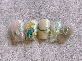 春夏蝶々　ネイル