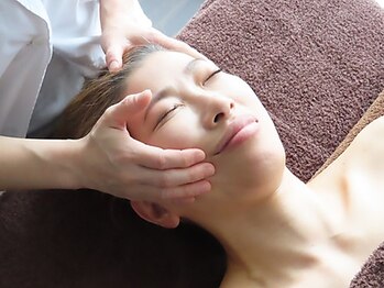 凪眠の写真/お顔のたるみ、むくみ改善なら☆オールハンド小顔リンパ70分￥6900！施術後のスッキリ感に感動！