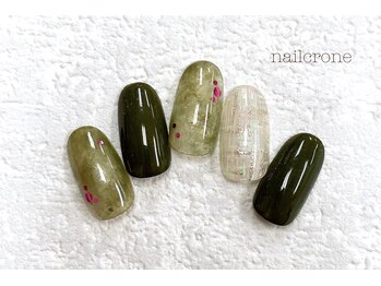 ネイルクローネ(nail crone)/ニュアンスグリーン