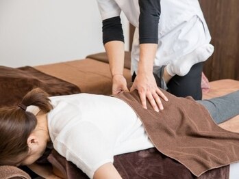 カナヤ鍼灸整骨院の写真/背骨や骨盤の歪みを整え不調改善＆代謝UP！姿勢を改善し健康的な美ボディへ♪産後のケアにもおすすめ◎