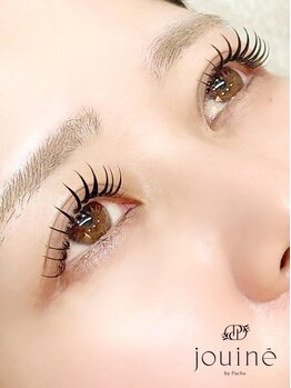 ジュイーネ バイ パシャ(jouine by Pacha)の写真/《名駅すぐ/完全個室》上品な束感で魅せる大人可愛い似合わせまつげパーマ¥4400/アンドヘルシー80本¥8800～