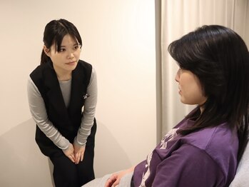 フィール 銀座(feel)/4.目元をしっかり拝見します