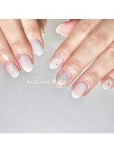 リッシュ トロワ(RICHE trois)/うるうるオーロラネイル！