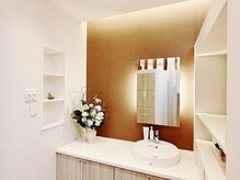 ツツイの雰囲気（全個室に独立洗面台とメイクスペース完備の贅沢な空間）