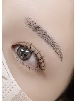 ココン(cocon)の写真/【垢抜け美眉×まつげパーマ】式場提携サロンの黄金比デザイン。眉毛WAXで、お顔の印象を劇的に変える。