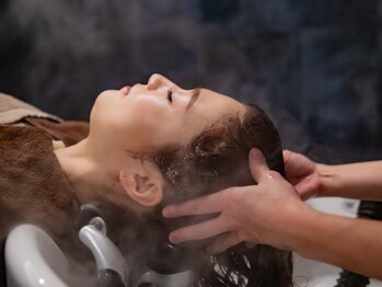 パナシーア(Panacea)の写真/本格ヘッドスパで脳のデトックス*疲れた頭に癒しを♪目の疲れや重い頭等のお悩みを改善◎美髪にも*