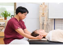 かすみが丘整骨院の雰囲気（姿勢・動作を丁寧にチェック◎状態に合わせた施術をご提案/腰痛）