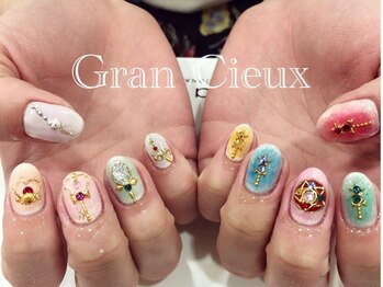 クアトログランシュ 青葉台(QUATRO×GranCieux)/セーラームーンネイル