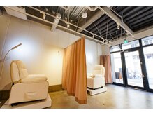 ビー 岡山田町店(Be.)/全席カーテンで仕切られた個室