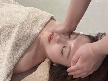 ビーキュート 姫路店(BE-CUTE)の写真/【韓国式小顔コルギ+ヘッドスパ】で頭蓋骨からスッキリ小顔へ!心地よさに包まれながら理想の小顔と美肌へ♪