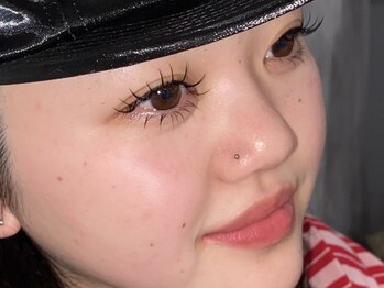 ラグーンアイ(LAGOON EYE)の写真/似合わせまつ毛で輝くモテ可愛EYEに!束感もフワフワもモテ可愛まつげはお任せ♪モチよく納得の仕上がりへ!