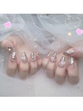 ブリー(Brille)/キラキラネイル